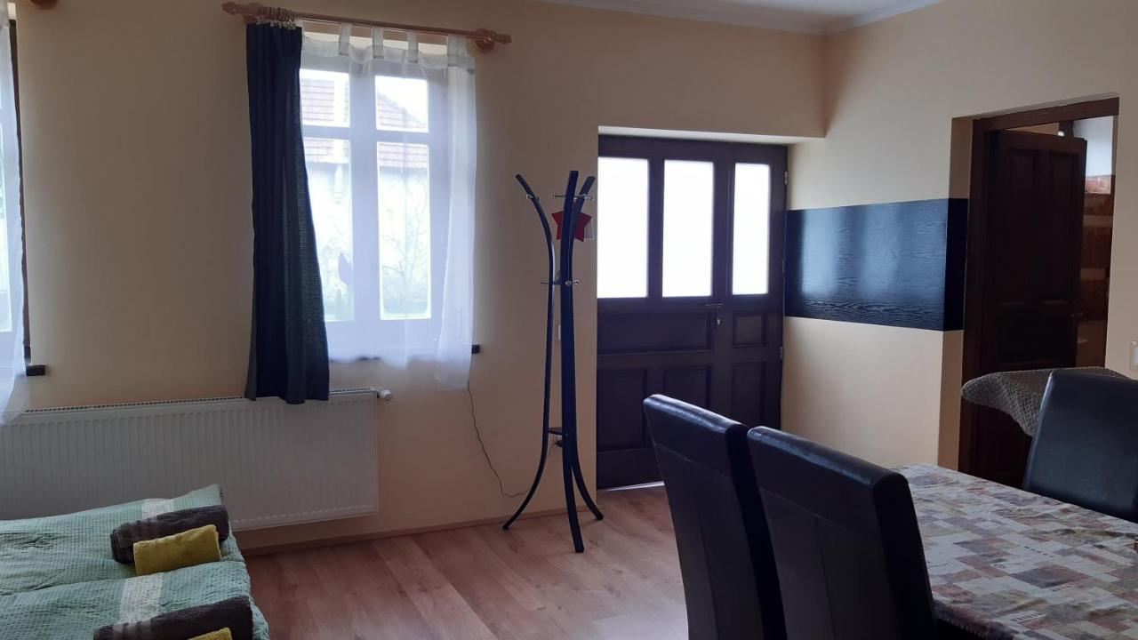 Hotel Bajusz Vendeghaz Tornyosnémeti Exteriér fotografie