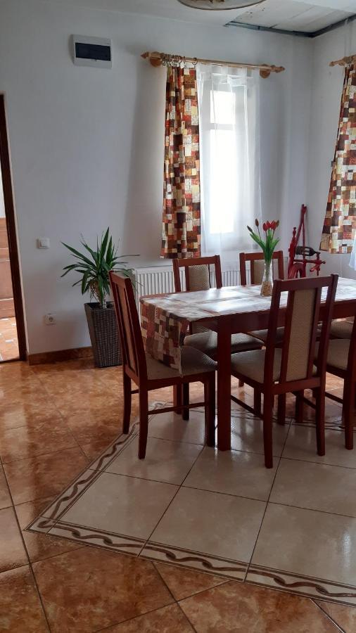 Hotel Bajusz Vendeghaz Tornyosnémeti Exteriér fotografie